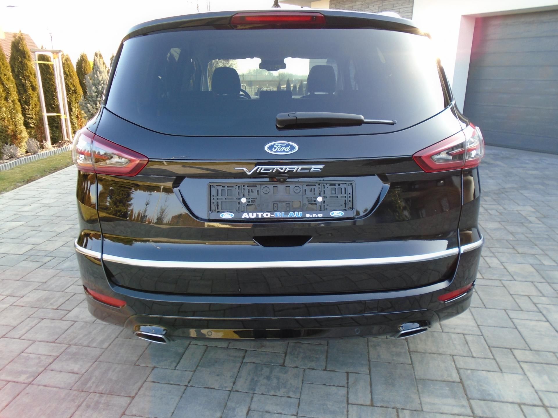 Ford S-MAX, 2.0EcoBlue 140kW 8AT Vignale - fotka 6