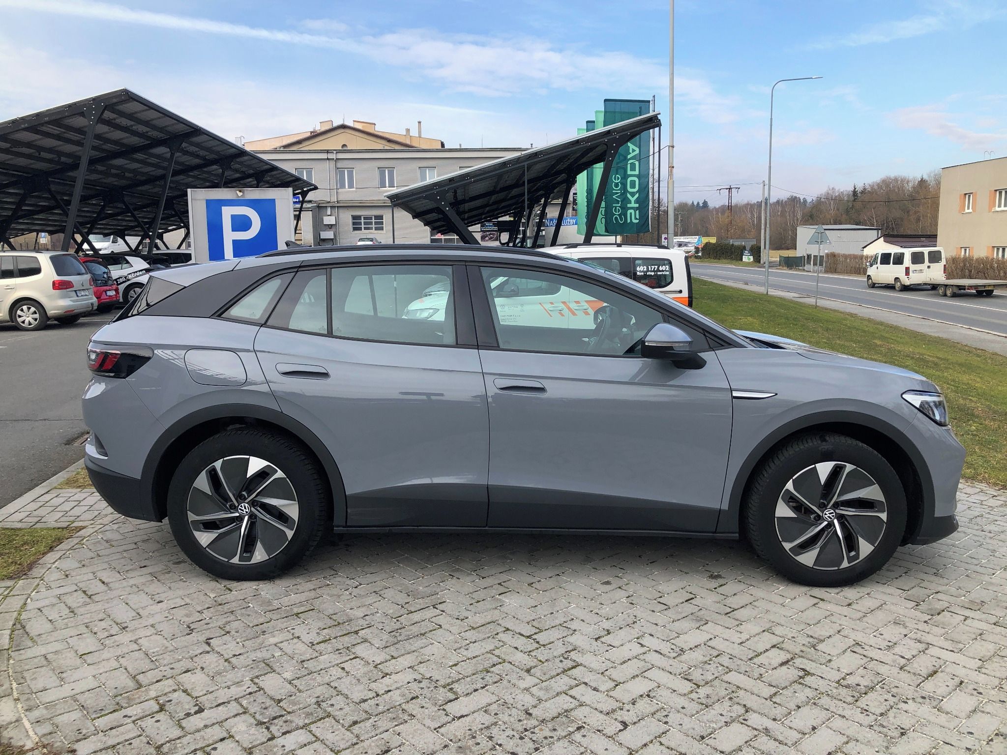 Volkswagen ID.4, Pure 109kw, 52kwh - fotka 4