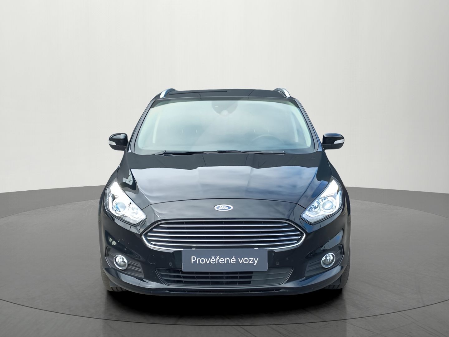 Ford S-MAX, 1,5 EcoBoost  121 kW - fotka 4