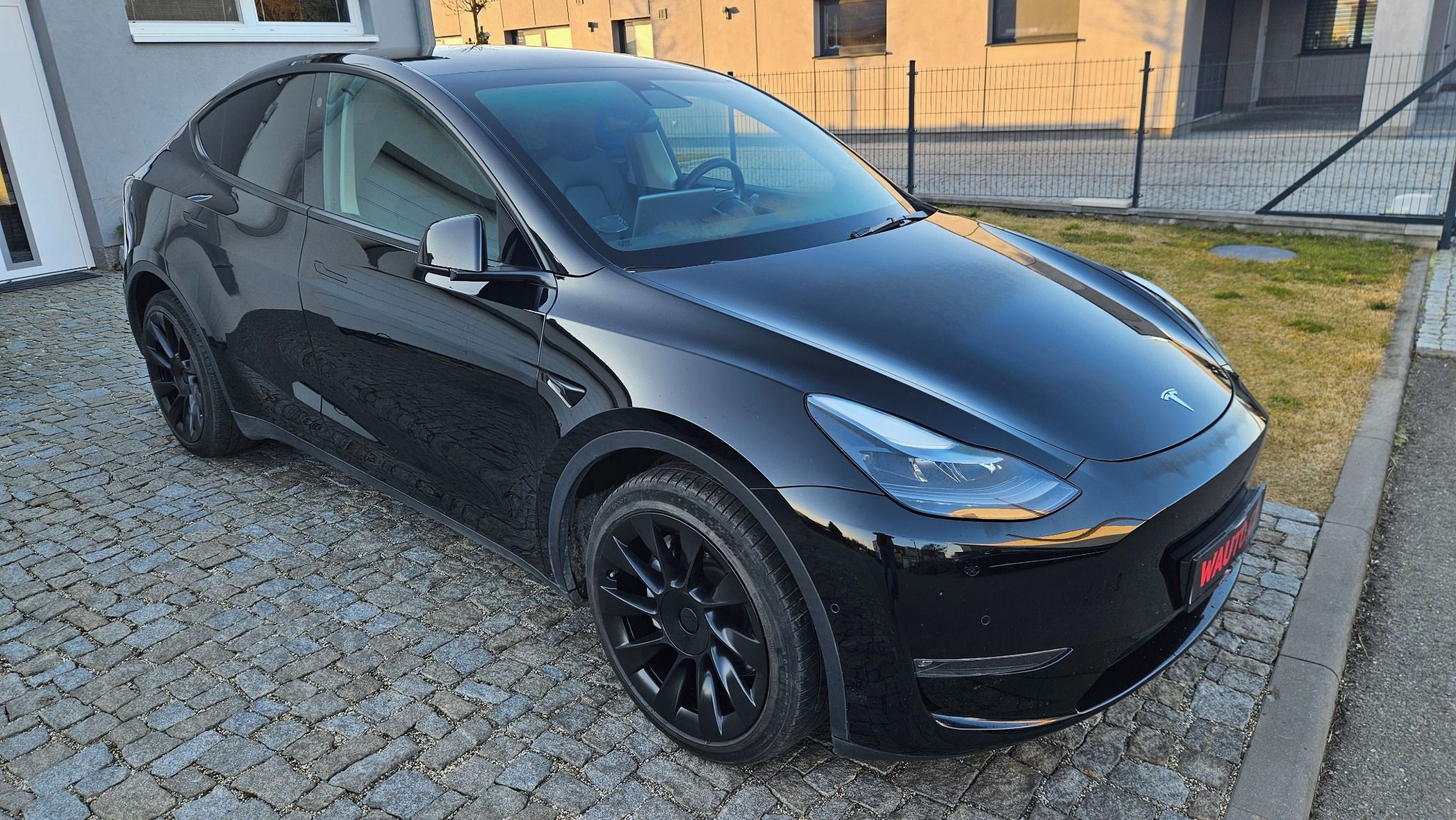 Tesla Model Y, Záruka, DPH, LR, 4x4, 20" kola - fotka 3