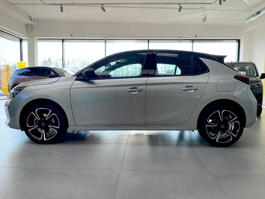 Opel Corsa, GS Hybrid 1.2 TURBO 100k + ZP - fotka 2