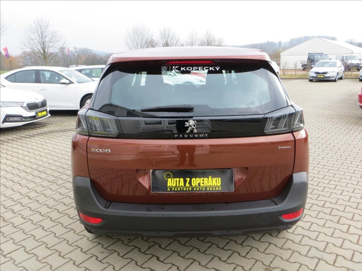 Peugeot 5008, 1,2 PureTech S&S EAT8 7míst - fotka 6