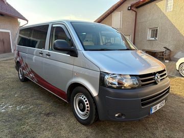 Obrázek k inzerátu: Volkswagen Transporter, VW Transporter T5 2.0 TDI