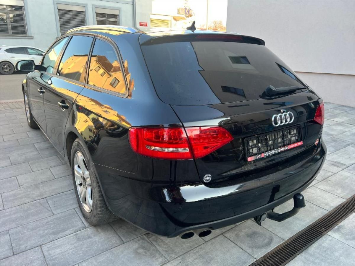 Audi A4, 2,0 TDI 105kW multitronic Avan - fotka 3