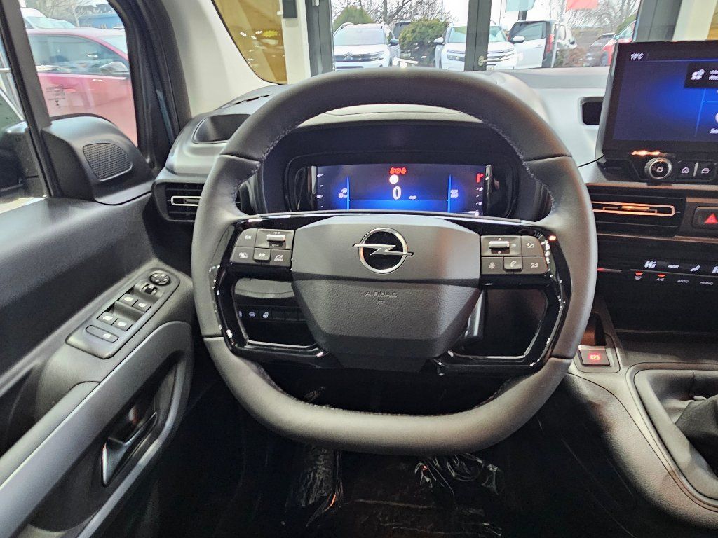 Opel Combo, Elegance Plus L1 1,5 CDTi MT6 - fotka 6