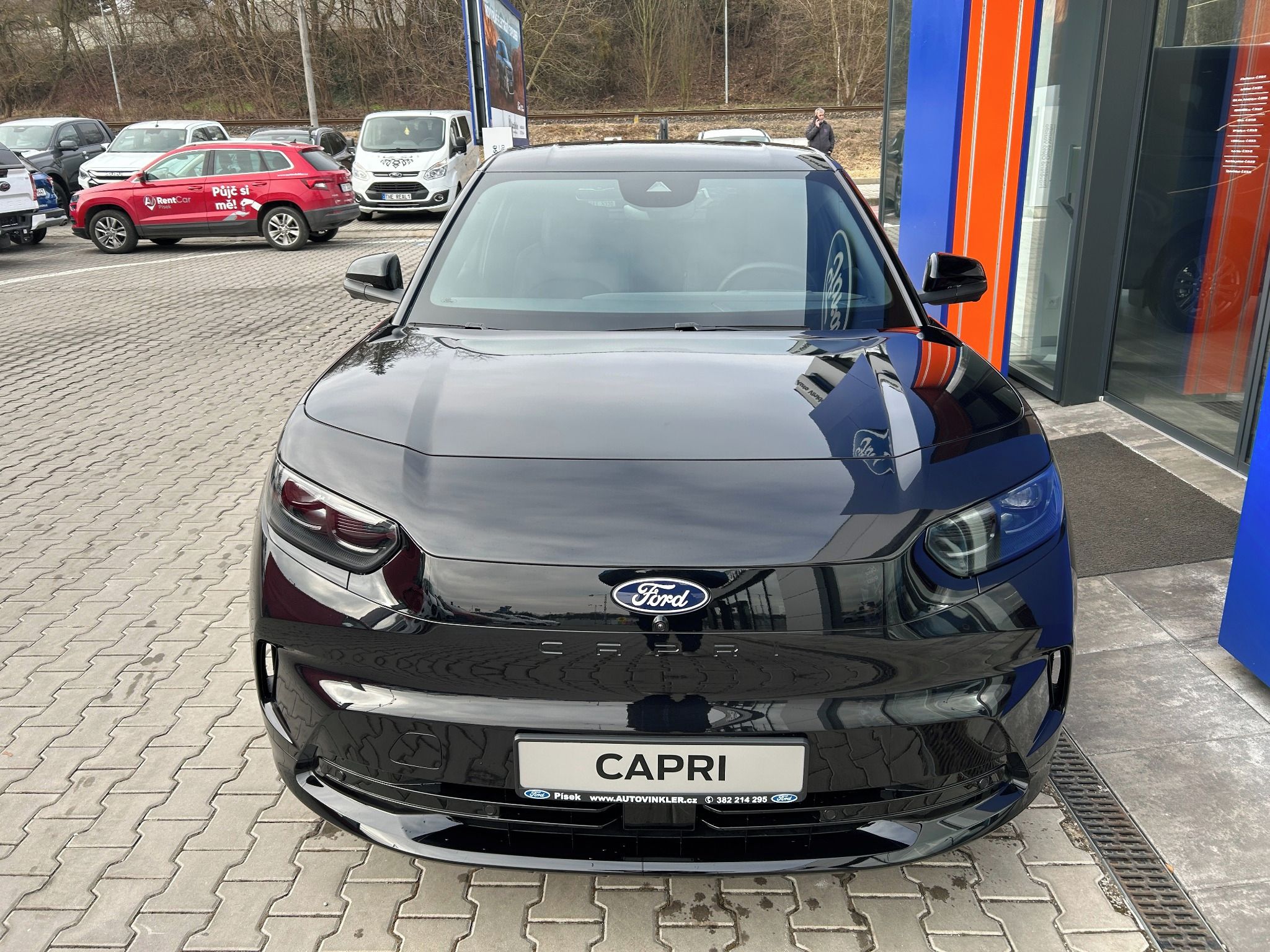 Ford Capri, 77kWh prodloužený dojezd 210kW - fotka 2