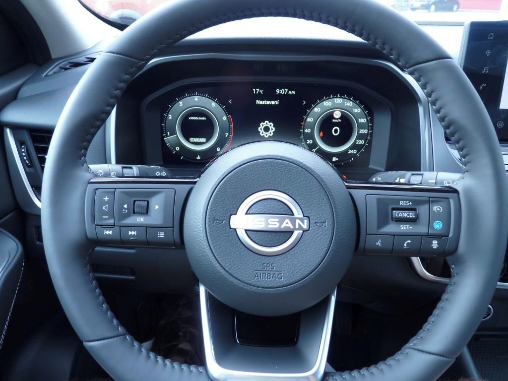 Nissan Qashqai, 1.3DIG-T 158PS AT N-Connecta - fotka 5