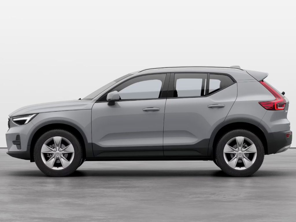 Volvo XC40, CORE B3 FWD 120kW - fotka 4