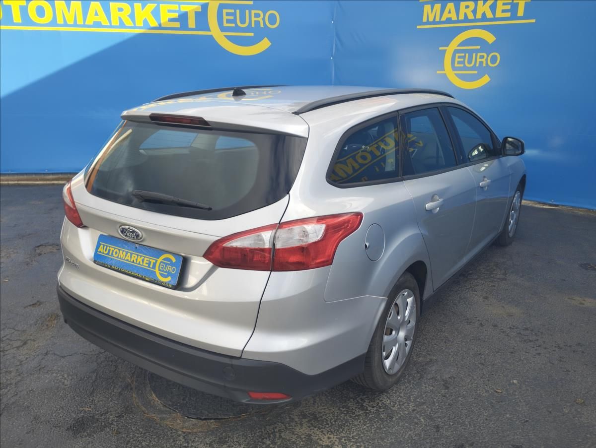 Ford Focus, 1,6 TDCi 70KW Nové ČR - fotka 4