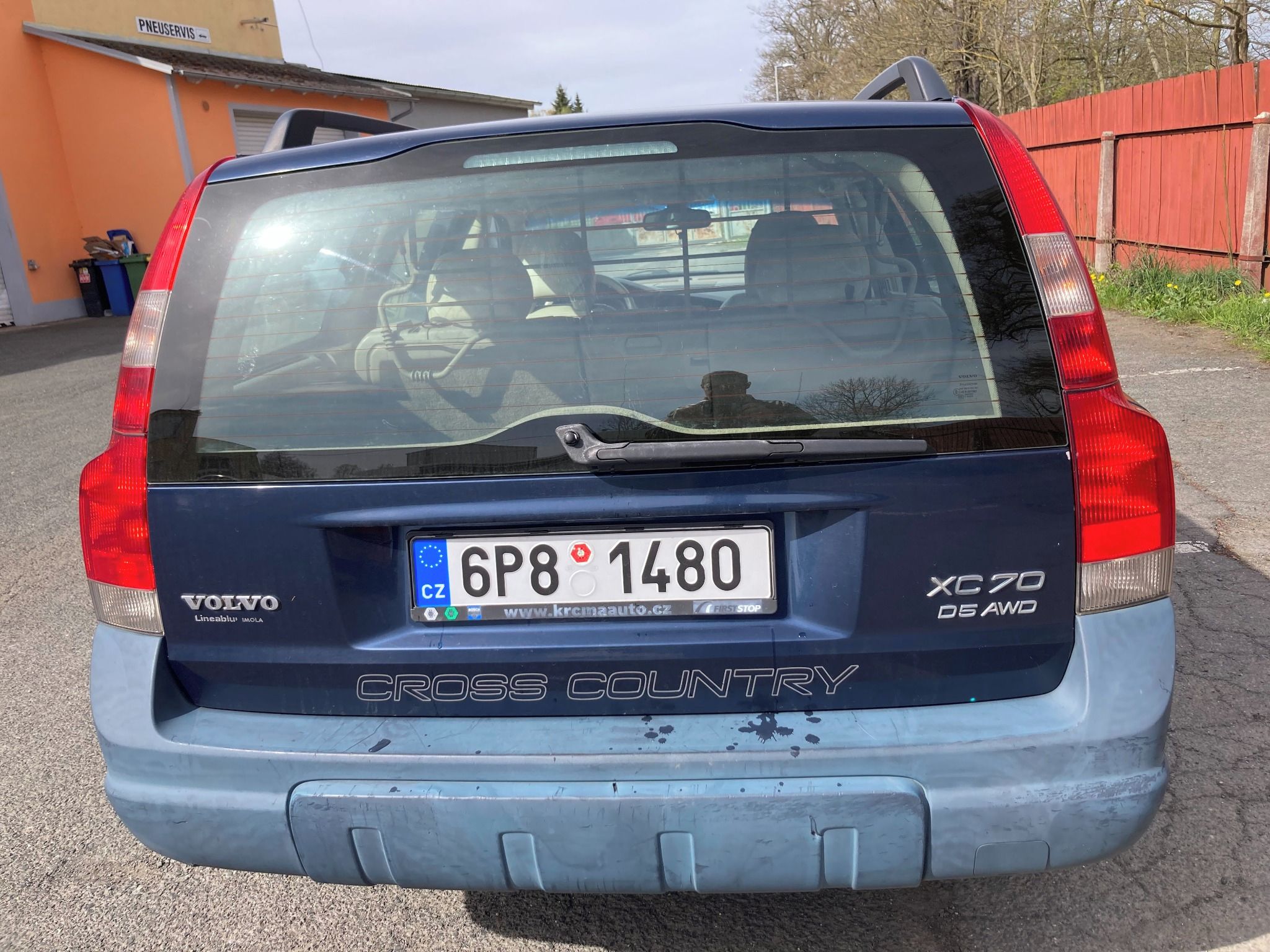 Volvo XC70, Cross Country 2,4D5 4x4 - fotka 4