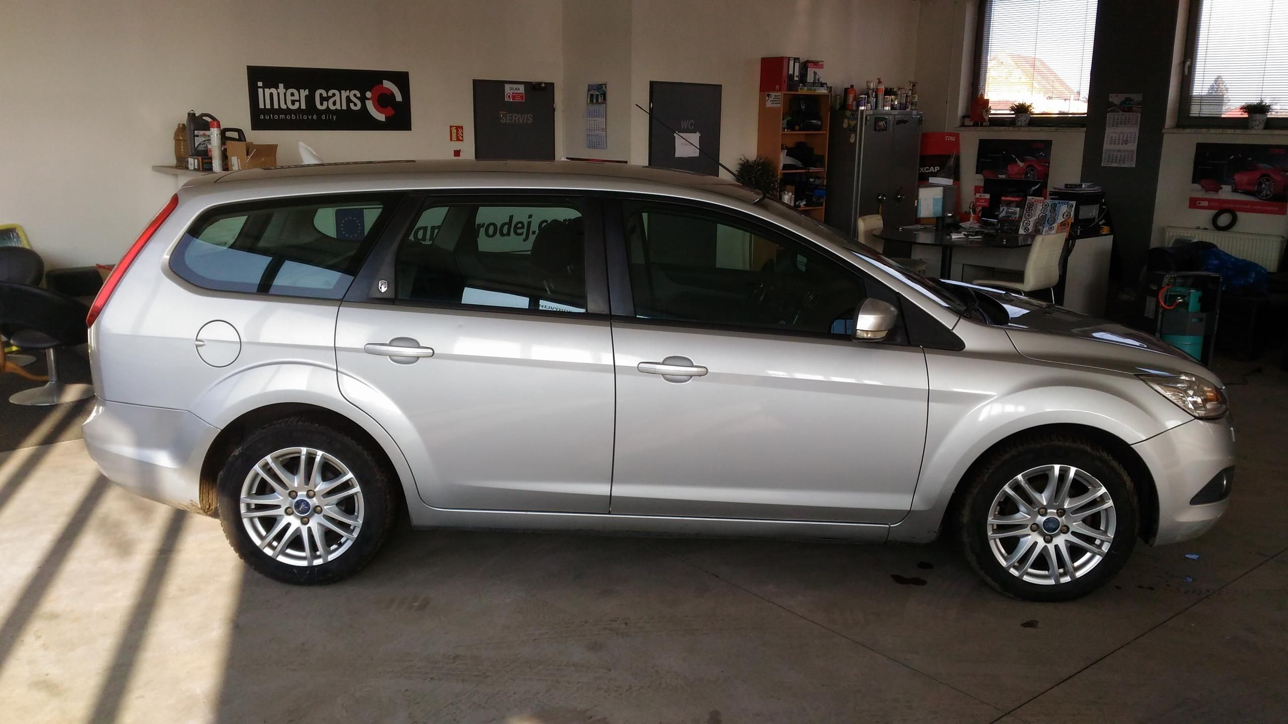 Ford Focus, 1,6TDCI,80KW,XEN,ALU,NAVI,KLIM - fotka 6