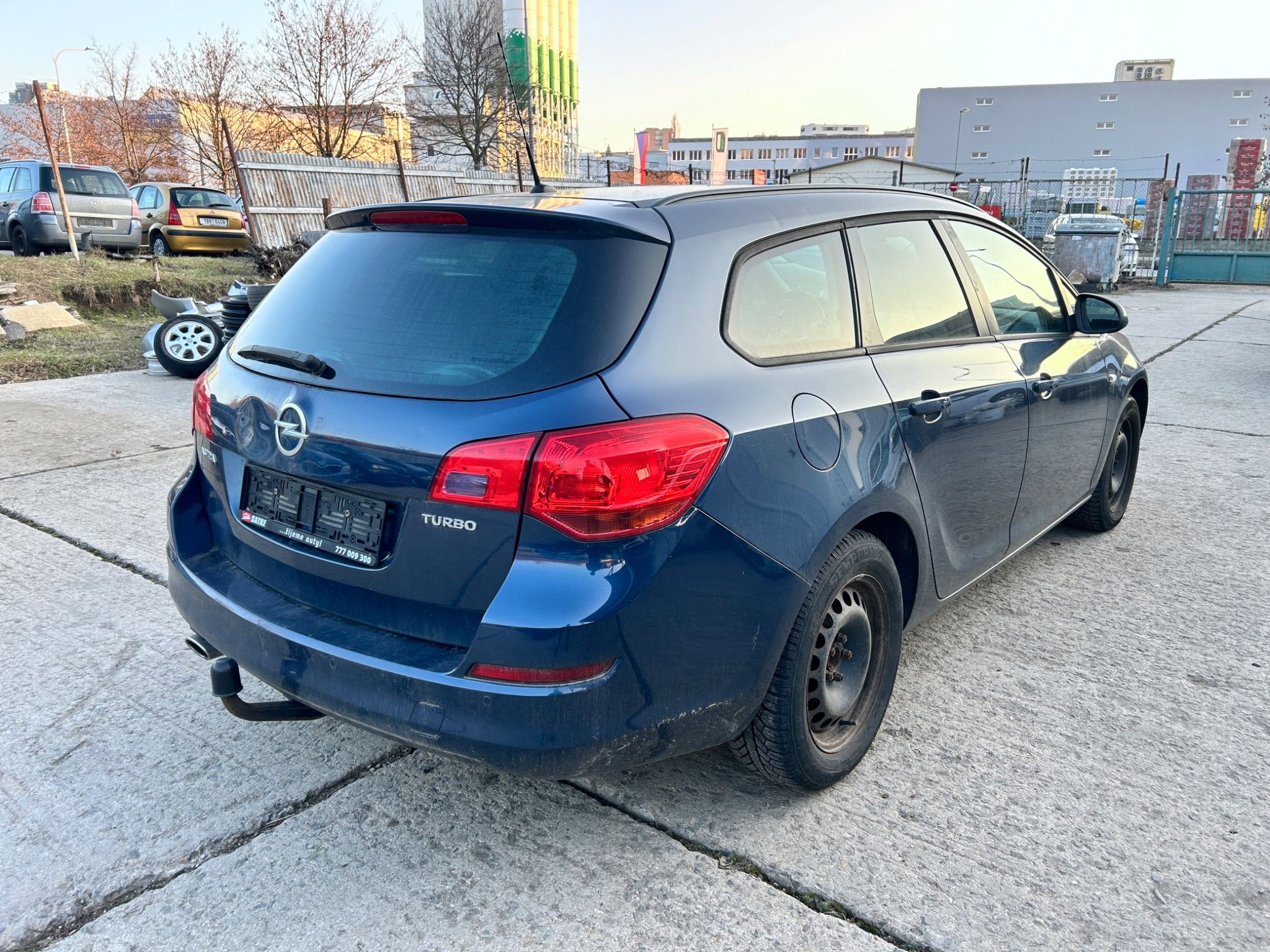 Opel Astra, Sports Tourer, TURBO - fotka 6
