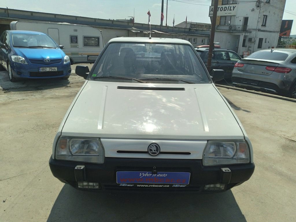 Škoda Favorit, 135 - fotka 2