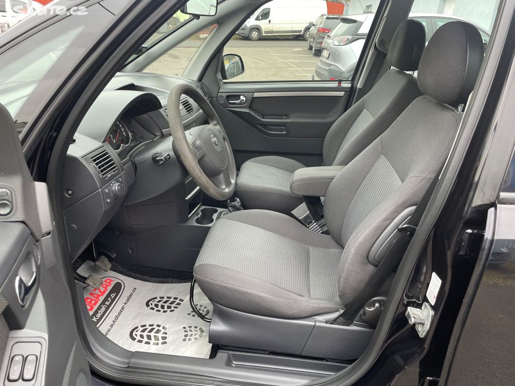 Opel Meriva, 1,6 SERVISKA, KLIMA