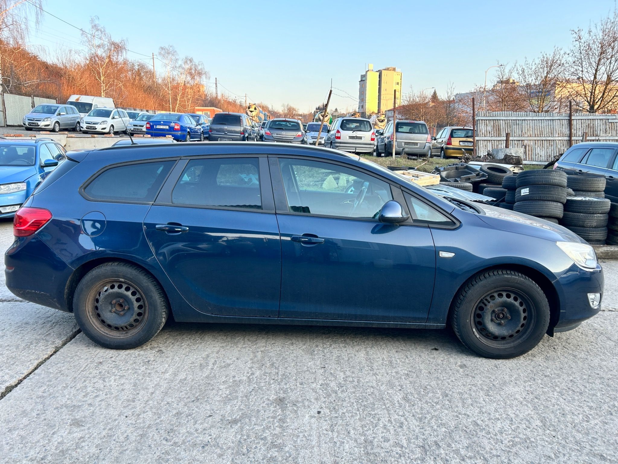 Opel Astra, Sports Tourer, TURBO - fotka 5
