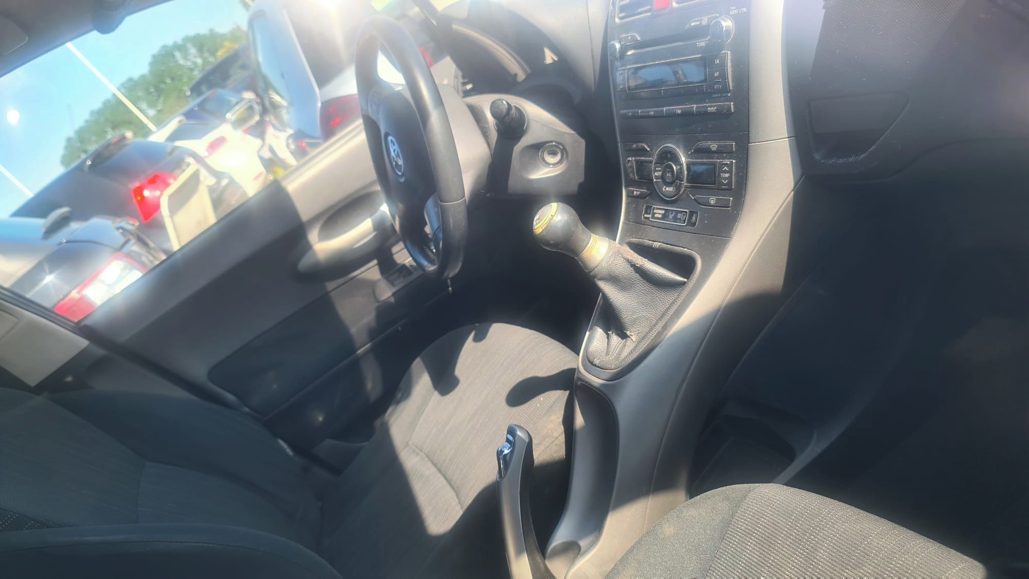 Toyota Auris, 1,4D 66 KW bez koroze - fotka 5