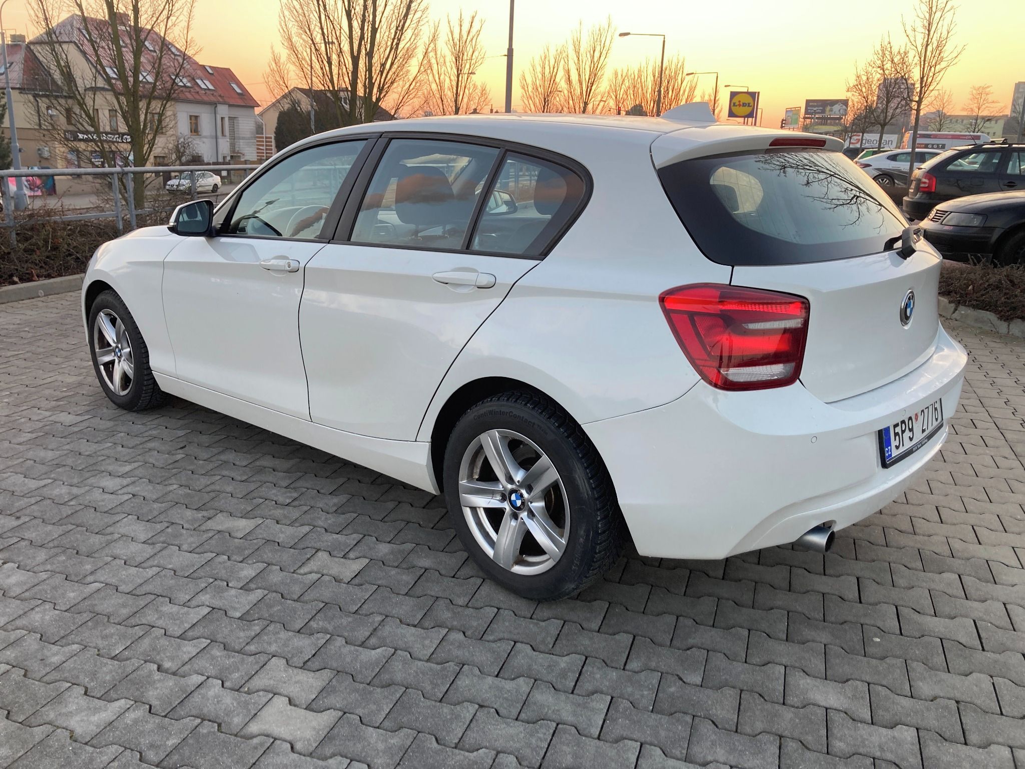 BMW Řada 1, 1.6D 70KW 2xALU DIG.KLIMA - fotka 4