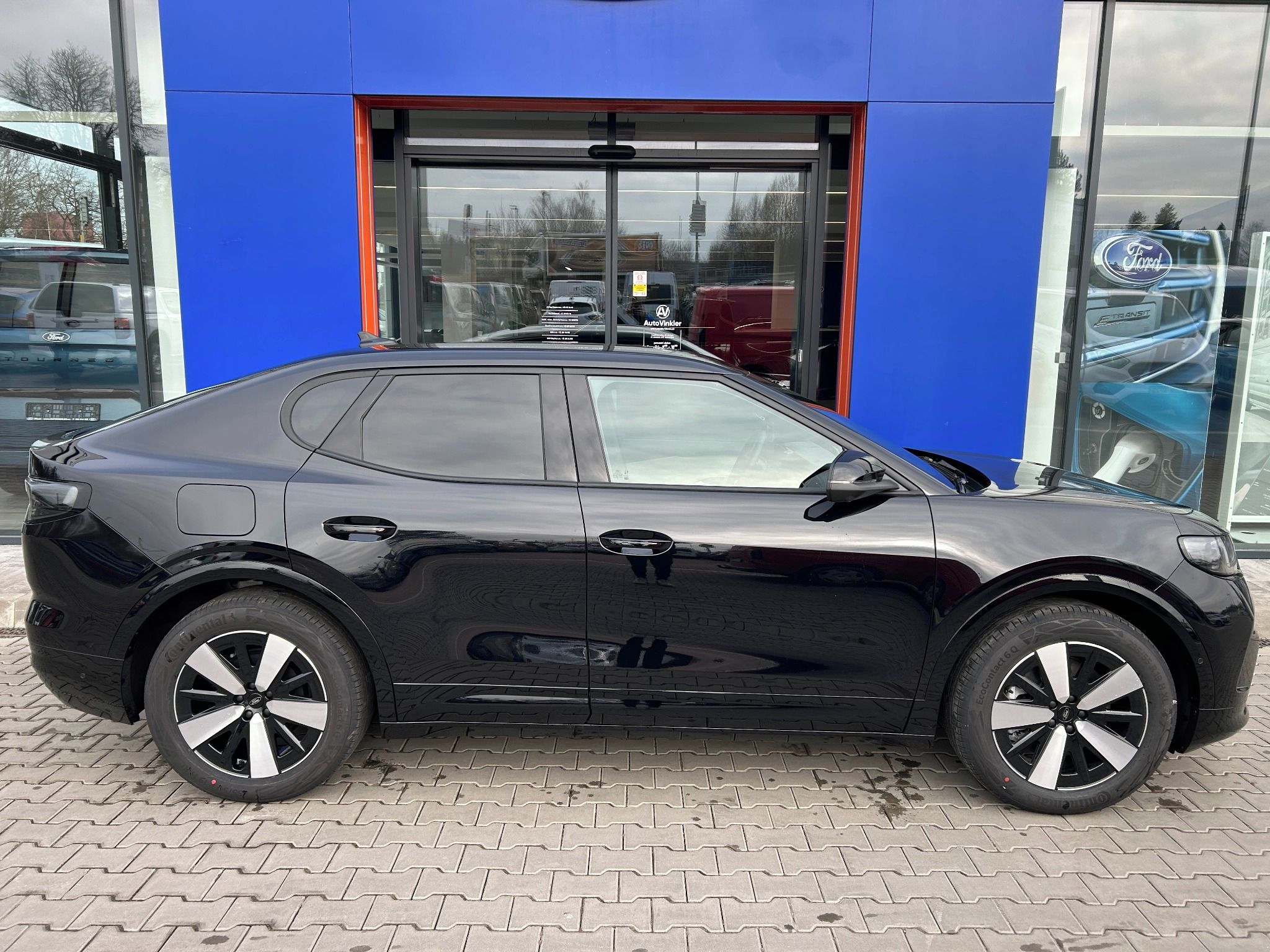 Ford Capri, 77kWh prodloužený dojezd 210kW - fotka 4
