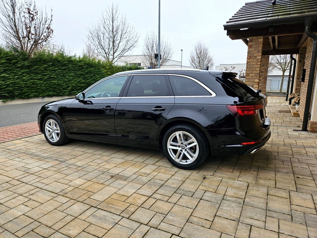 Audi A4 Avant, 40 TDI 140 kW 7°S tronic - fotka 4