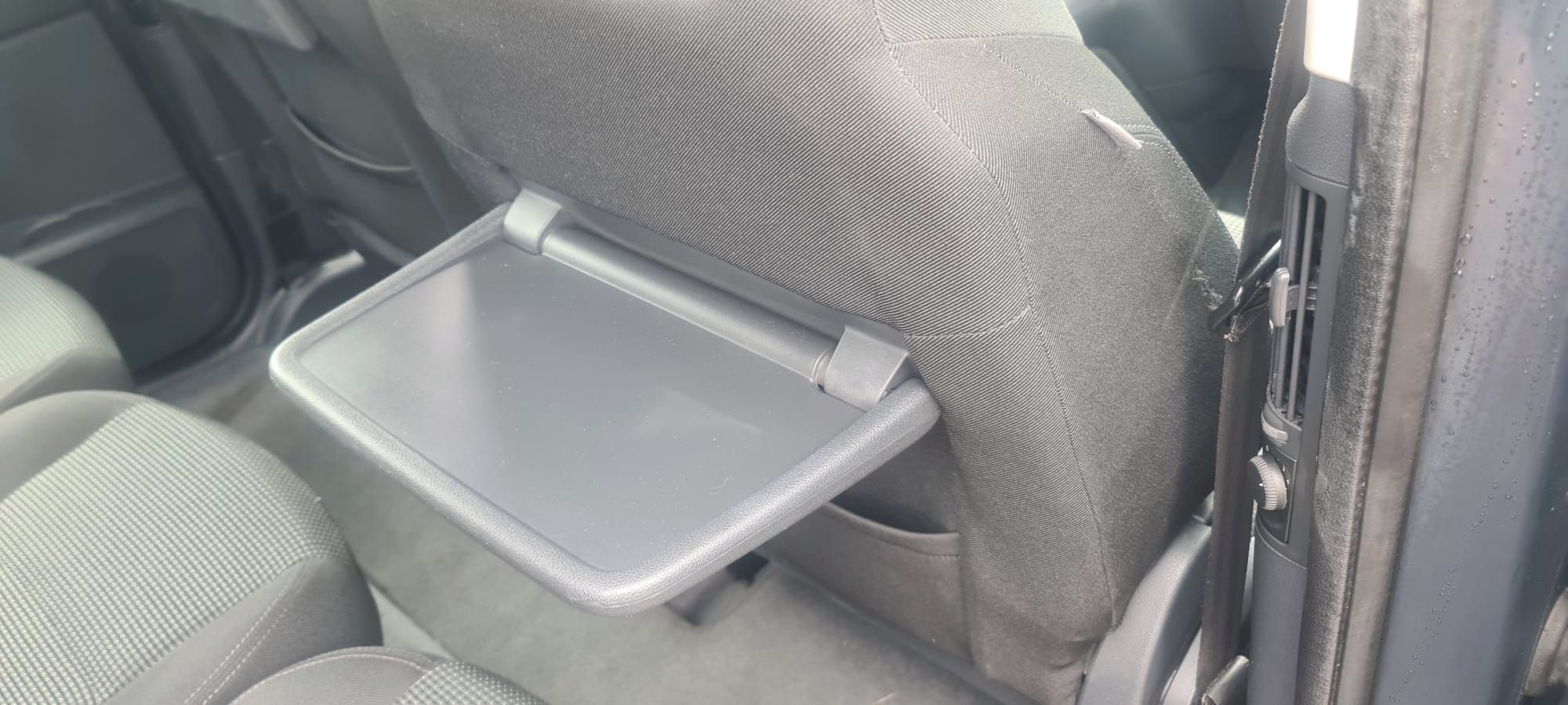 Peugeot 5008, 1,6 HDi 82 kw klima.Bez koroze - fotka 5