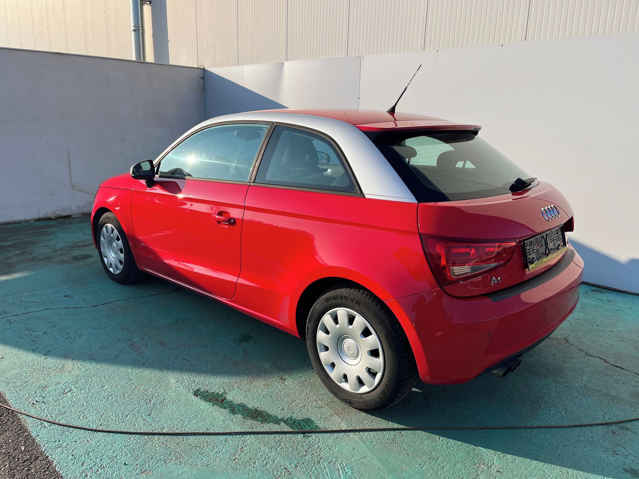 Audi A1, 1.4, 90 kW, Automat, Výhřevy - fotka 4