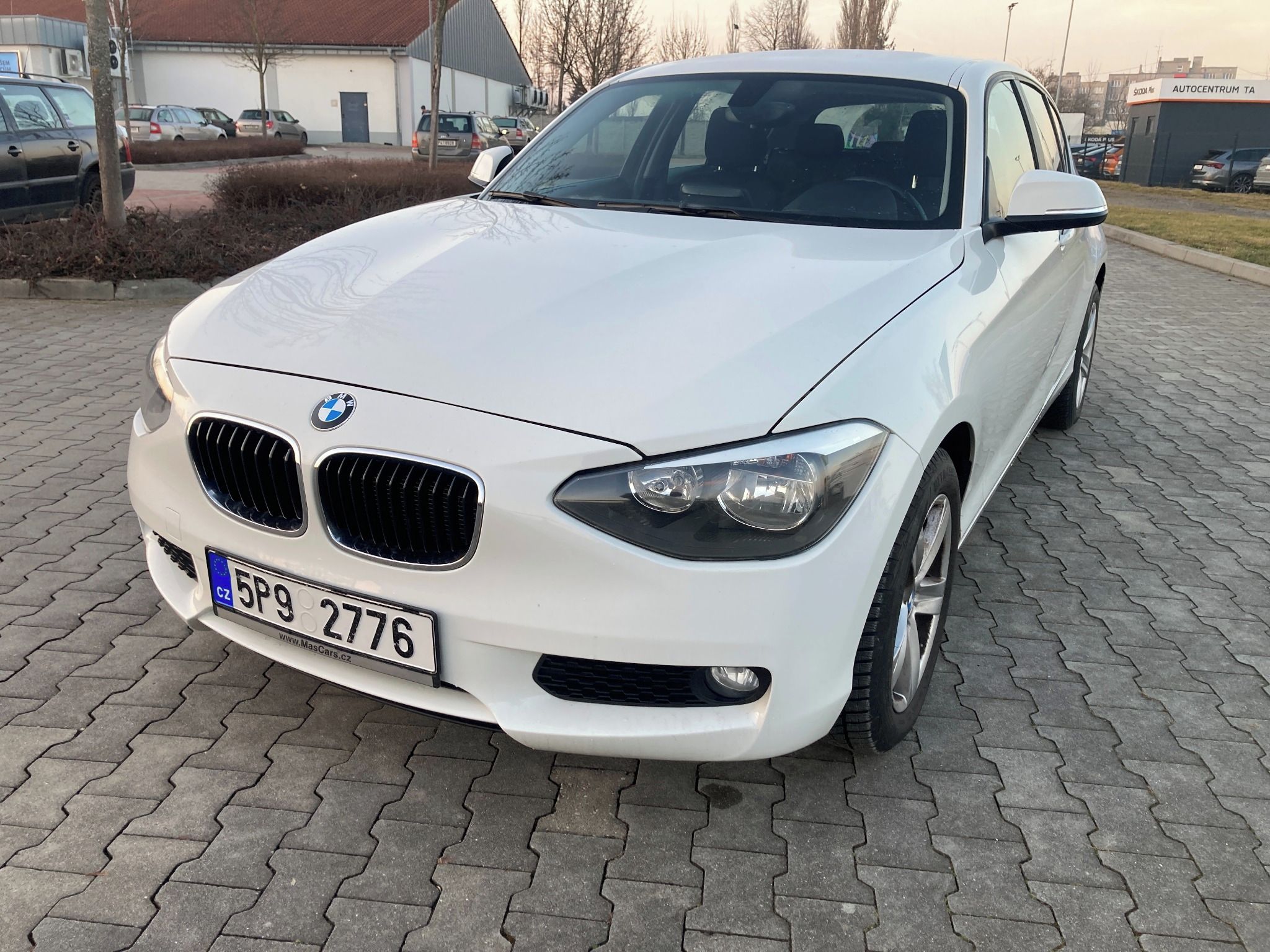 BMW Řada 1, 1.6D 70KW 2xALU DIG.KLIMA - fotka 2