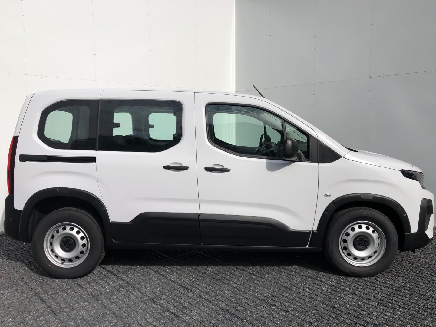 Peugeot Rifter, ALLURE BlueHDi 130 MAN6 - fotka 3