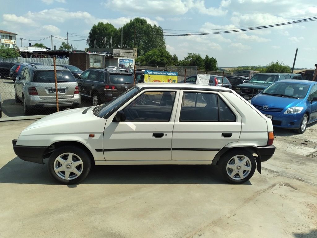 Škoda Favorit, 135 - fotka 4