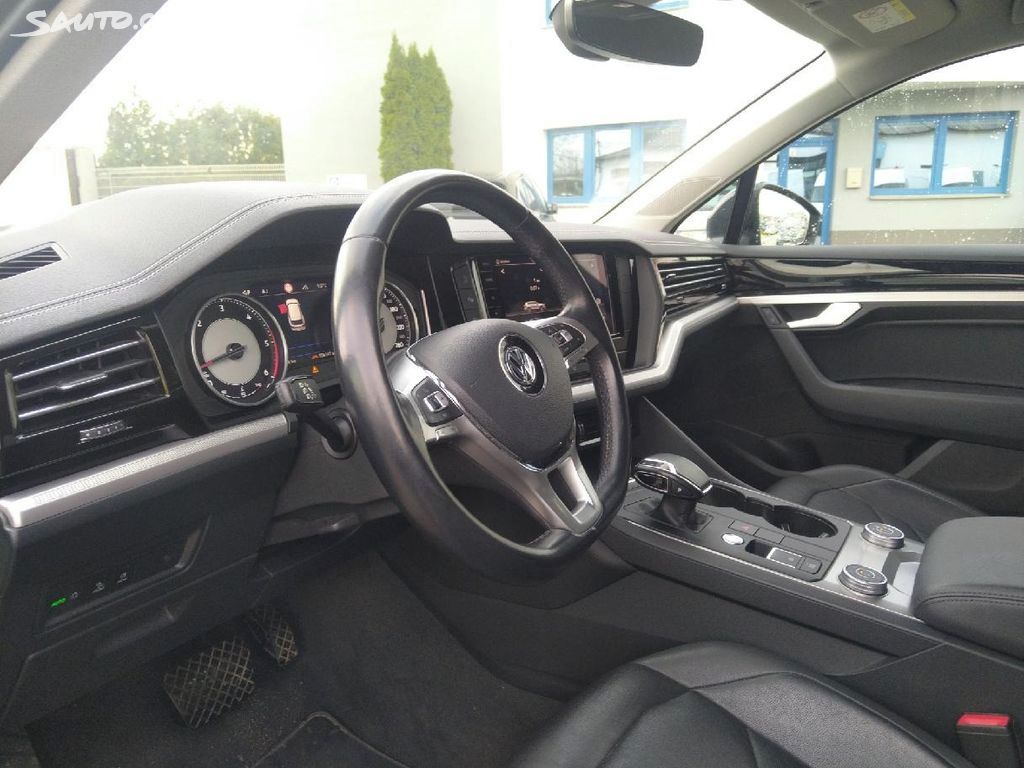 Volkswagen Touareg, 3,0 vzduch+tažné - fotka 4