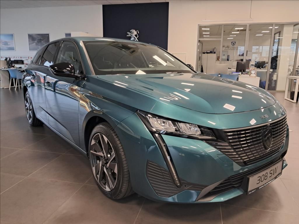 Peugeot 308, 1,2 Hybrid 136  SW ALLURE - fotka 6