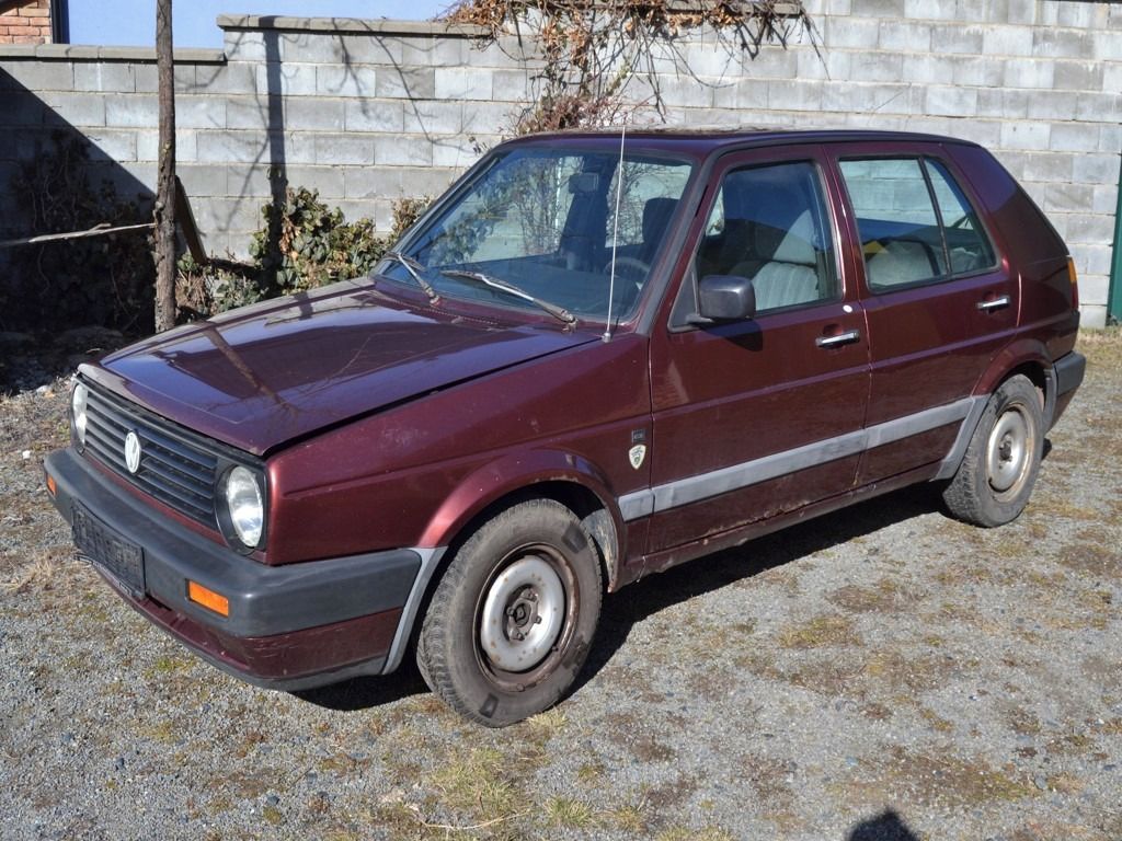 Volkswagen Golf, 1.6 CL - fotka 3