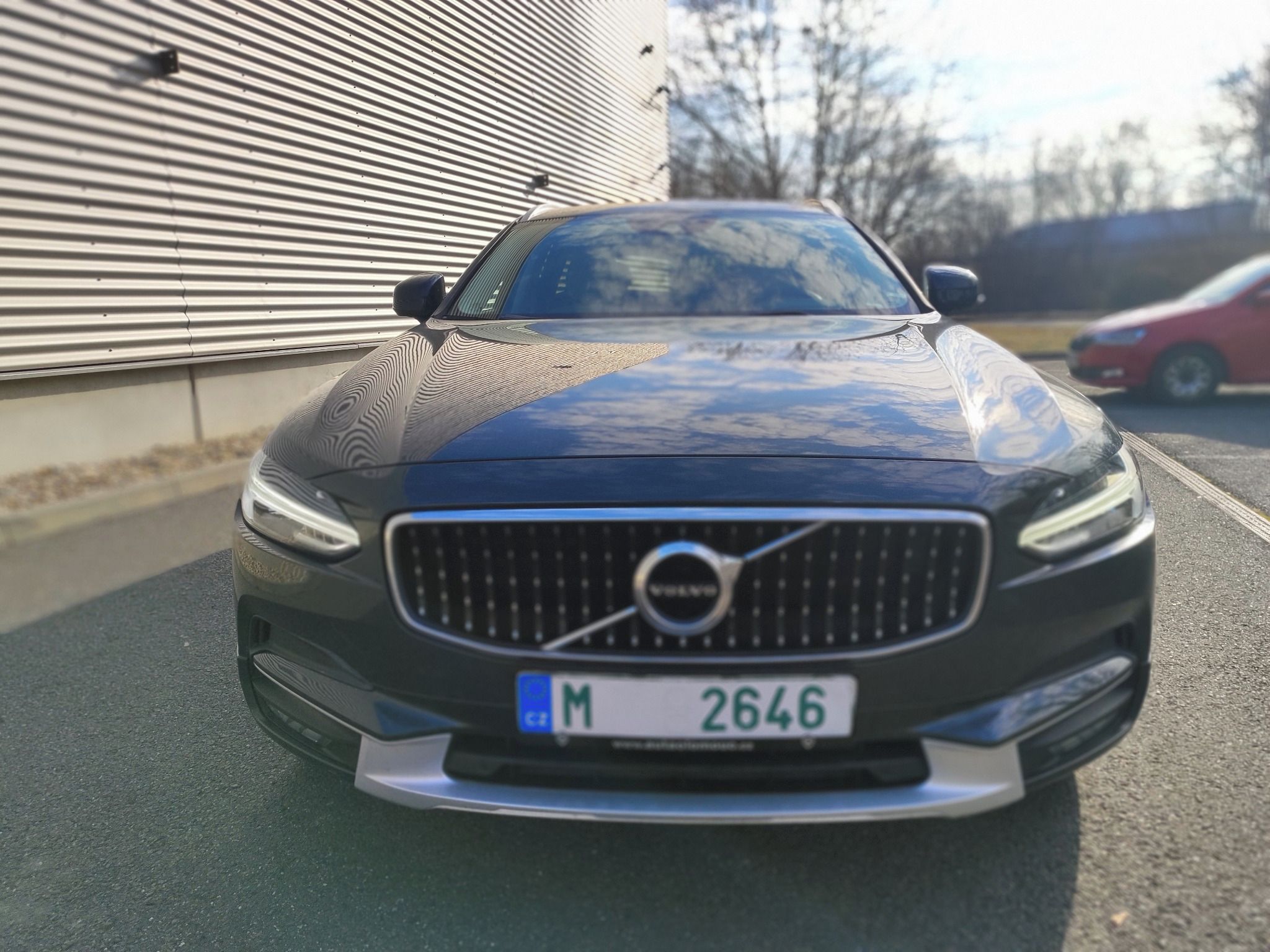 Volvo V90, Cross Country 2.0 D5 Pro AWD - fotka 6