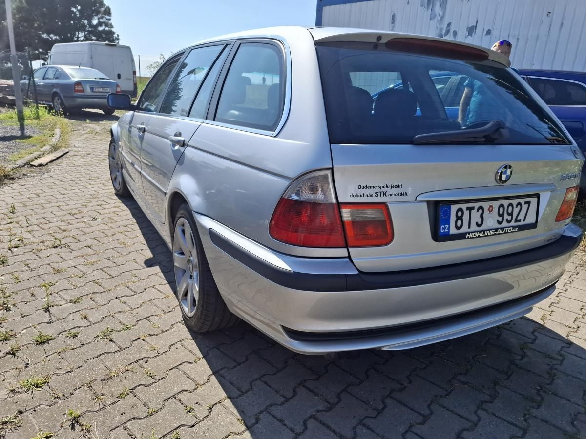 BMW Řada 3, 330 XD - fotka 4