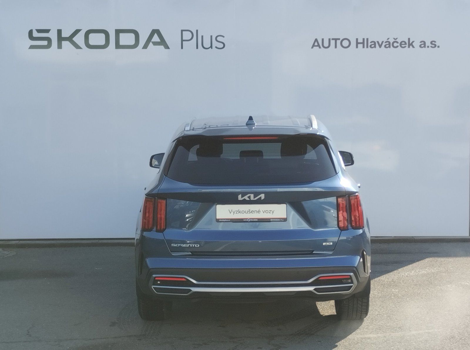 Kia Sorento, 2,2CRDi 142kW 4x4 STYLE 8DCT - fotka 6