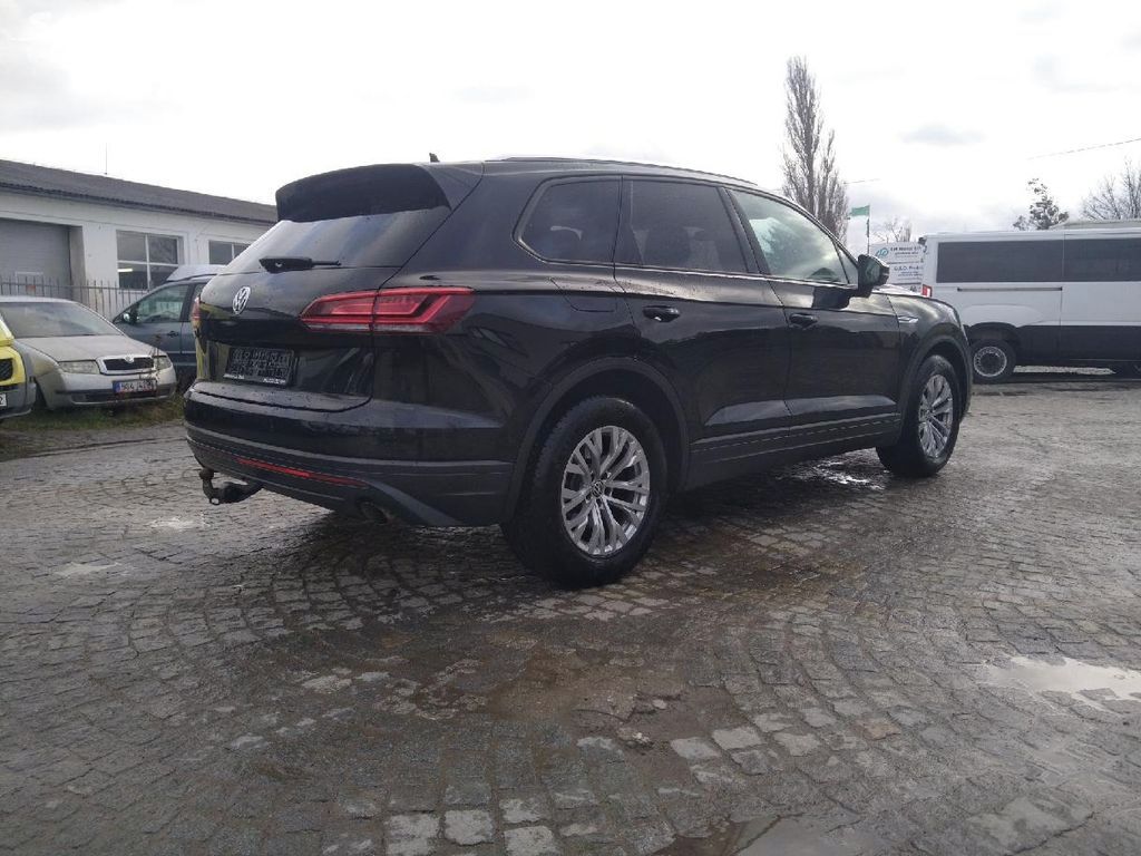 Volkswagen Touareg, 3,0 vzduch+tažné - fotka 3