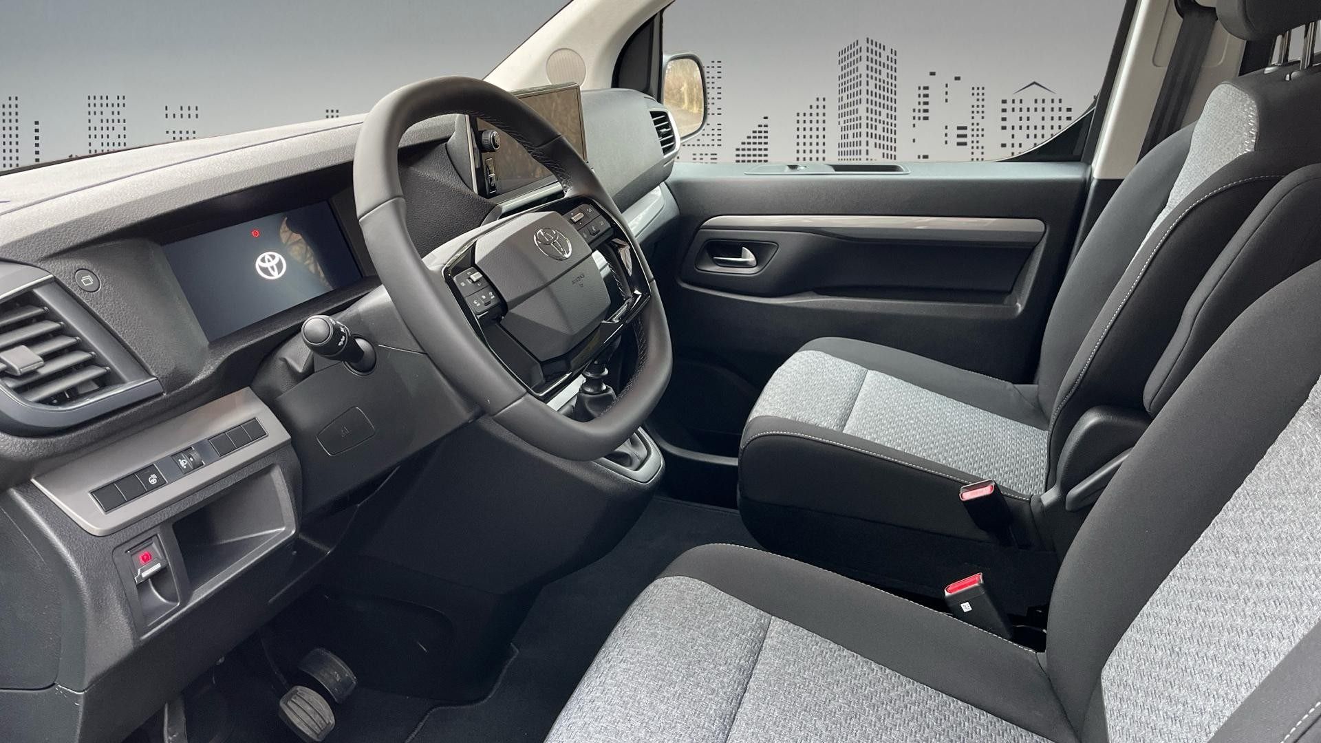 Toyota Proace, 2,0D 6MT Family 8S - fotka 5