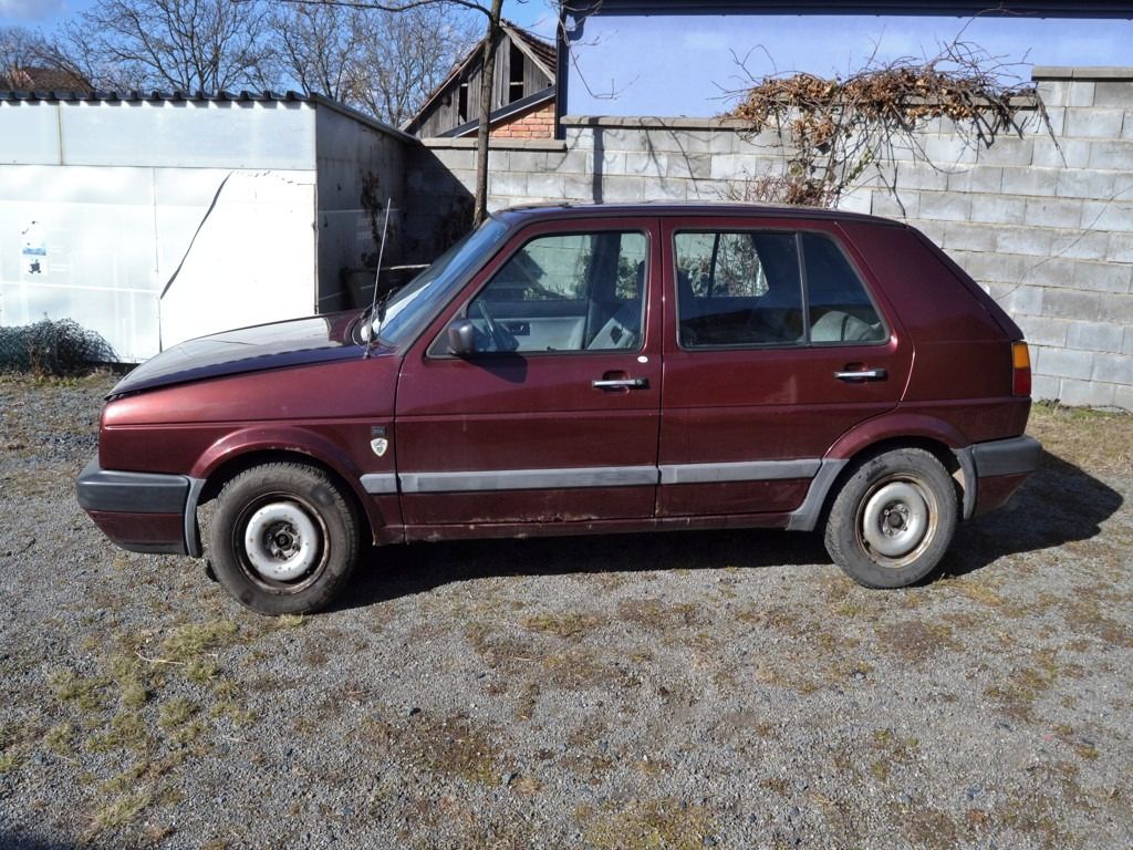 Volkswagen Golf, 1.6 CL - fotka 4