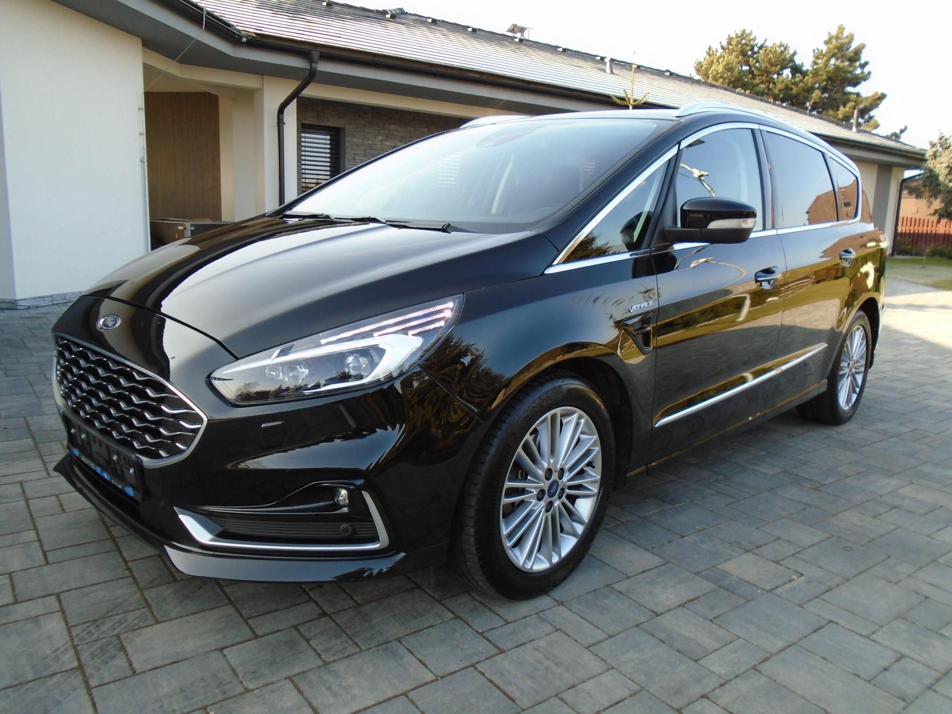 Ford S-MAX, 2.0EcoBlue 140kW 8AT Vignale - fotka 2