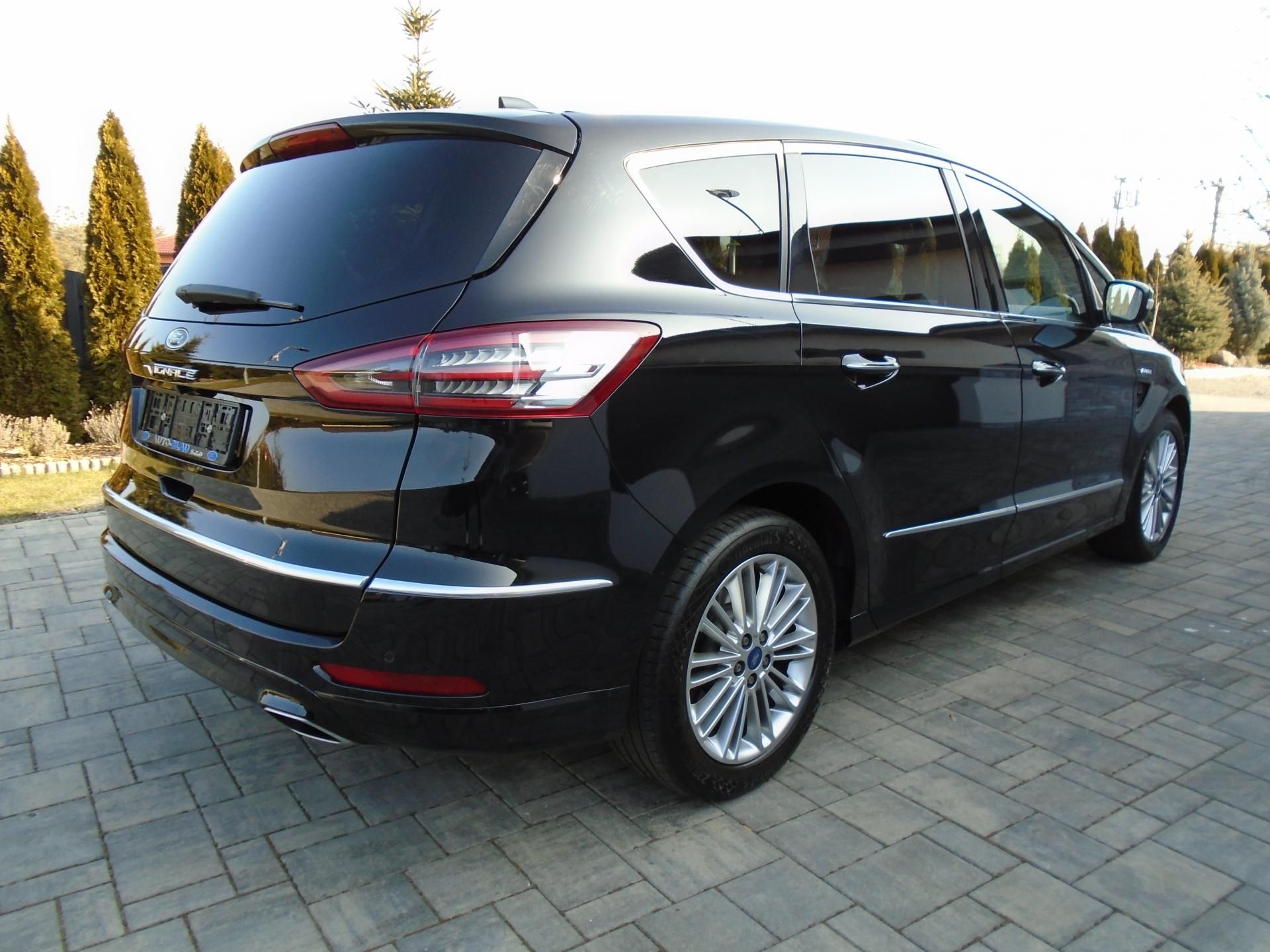 Ford S-MAX, 2.0EcoBlue 140kW 8AT Vignale - fotka 4