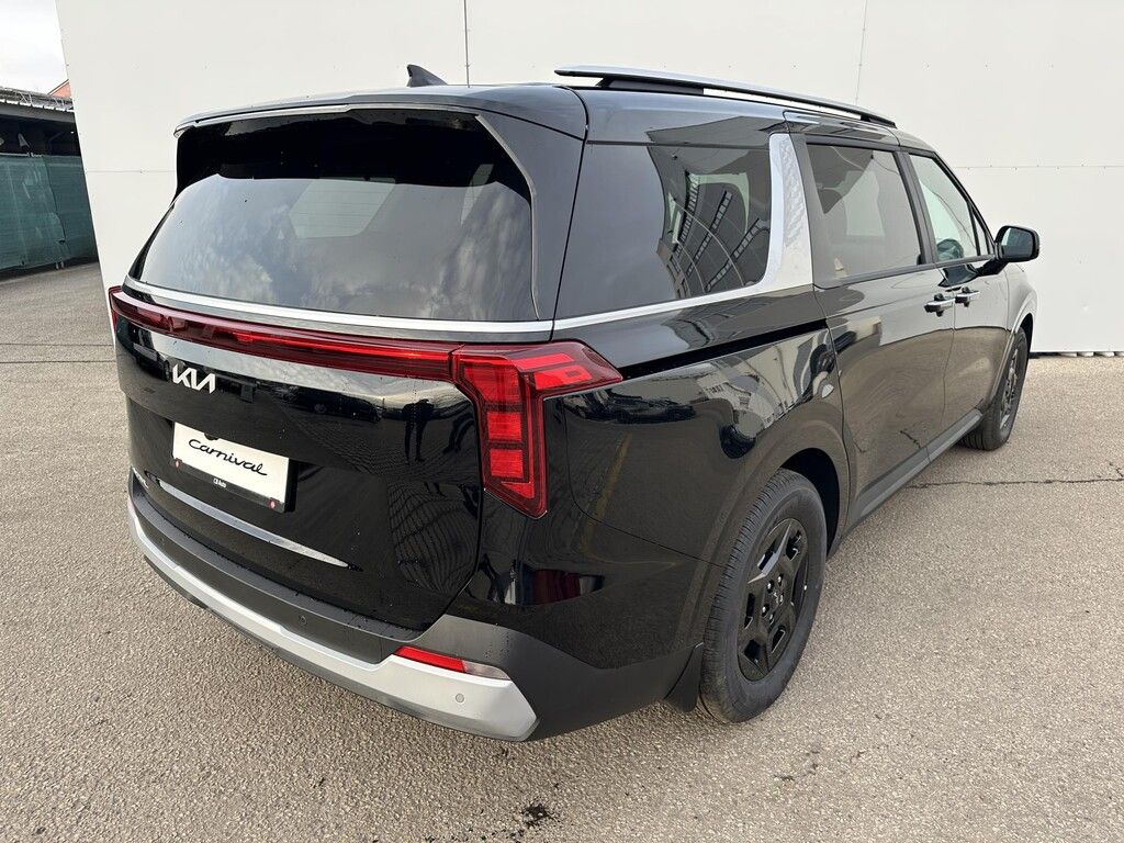Kia Carnival, 8P LX+ 3,5 GDI V6 4x2 8AT - fotka 3