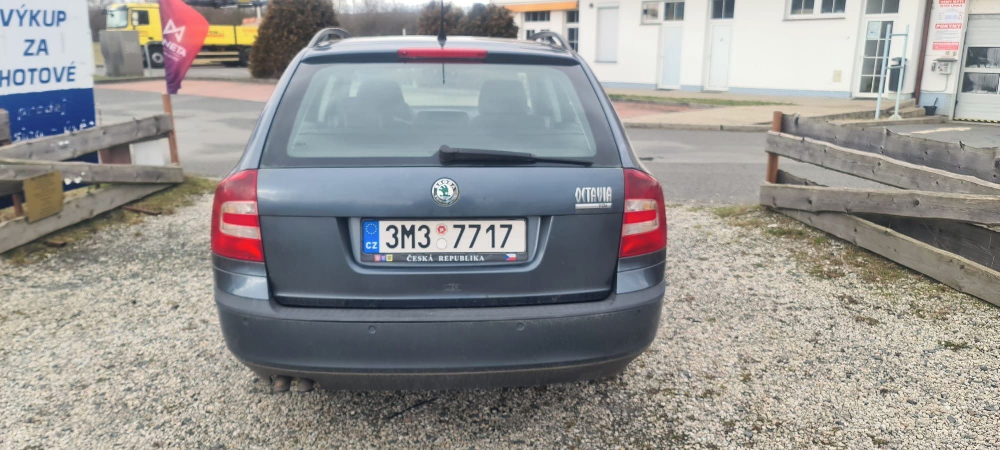 Škoda Octavia, 1,9 TDi 77 kw - fotka 6