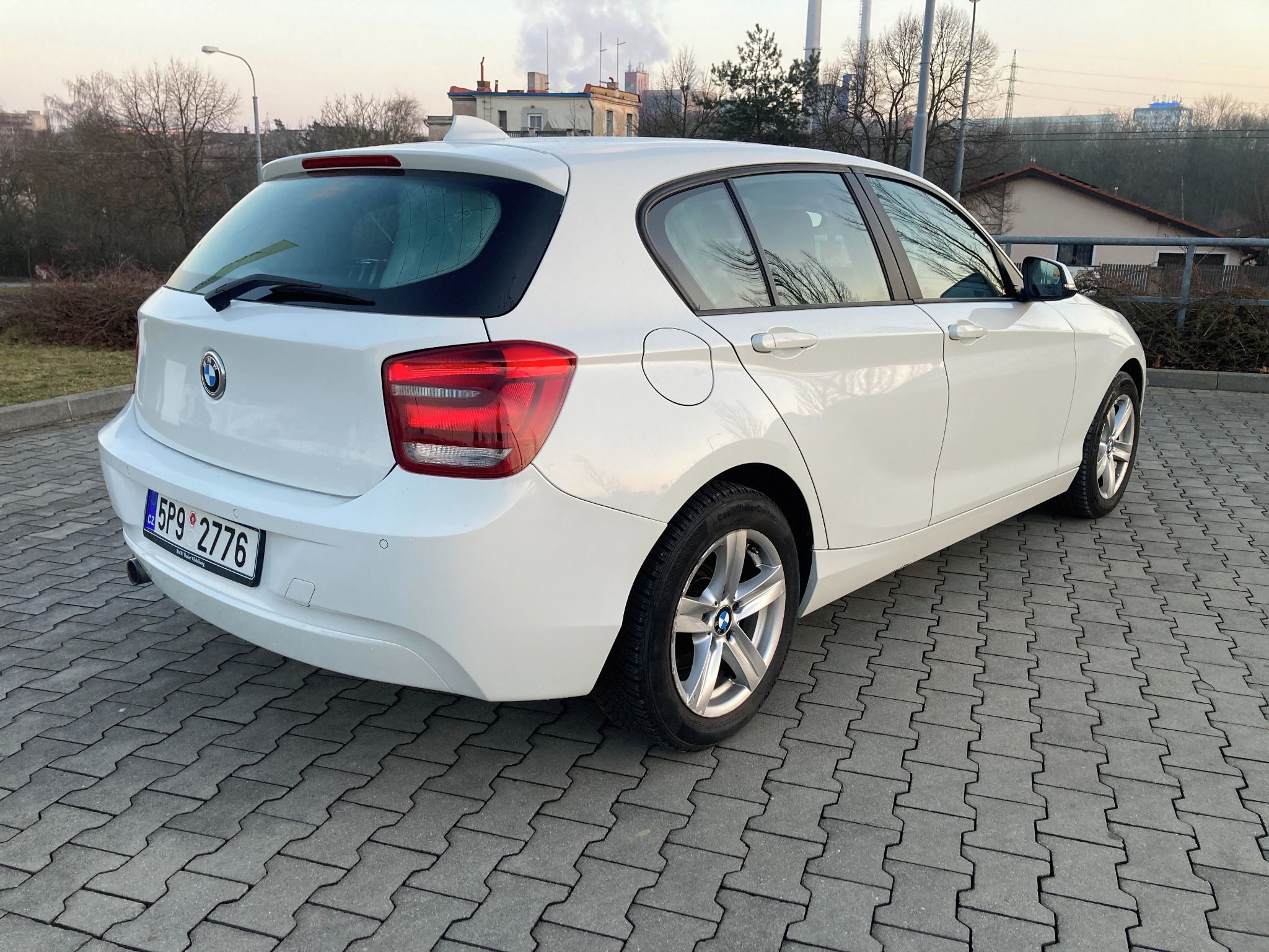 BMW Řada 1, 1.6D 70KW 2xALU DIG.KLIMA - fotka 6