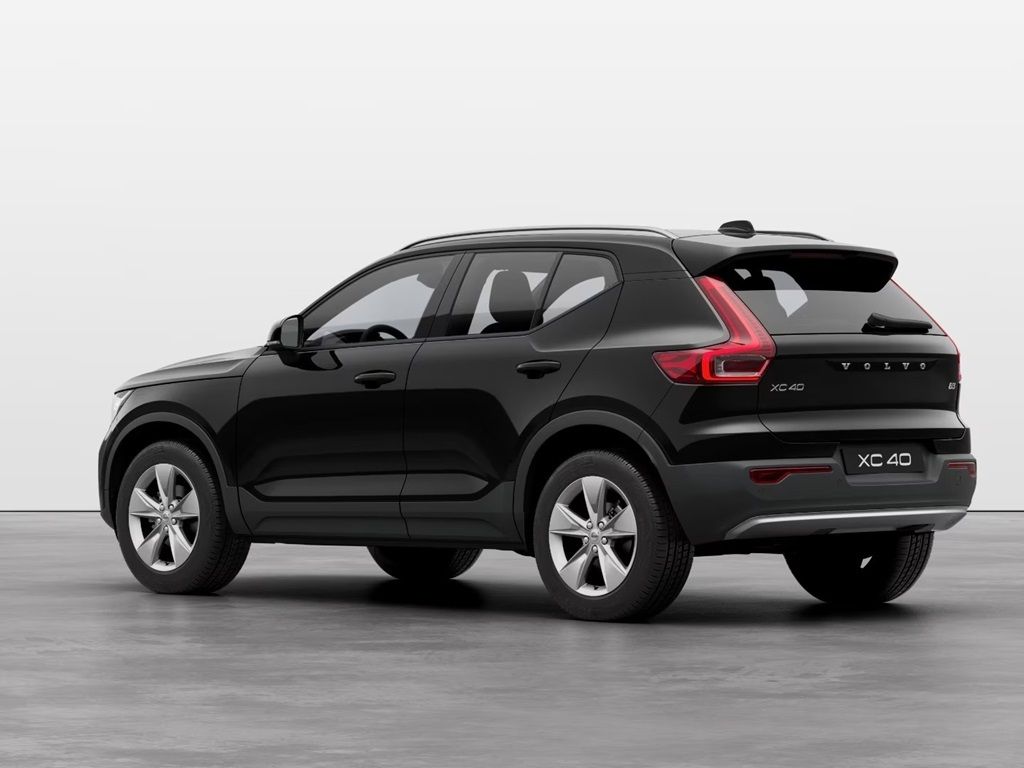 Volvo XC40, CORE B3 FWD 120kW - fotka 6