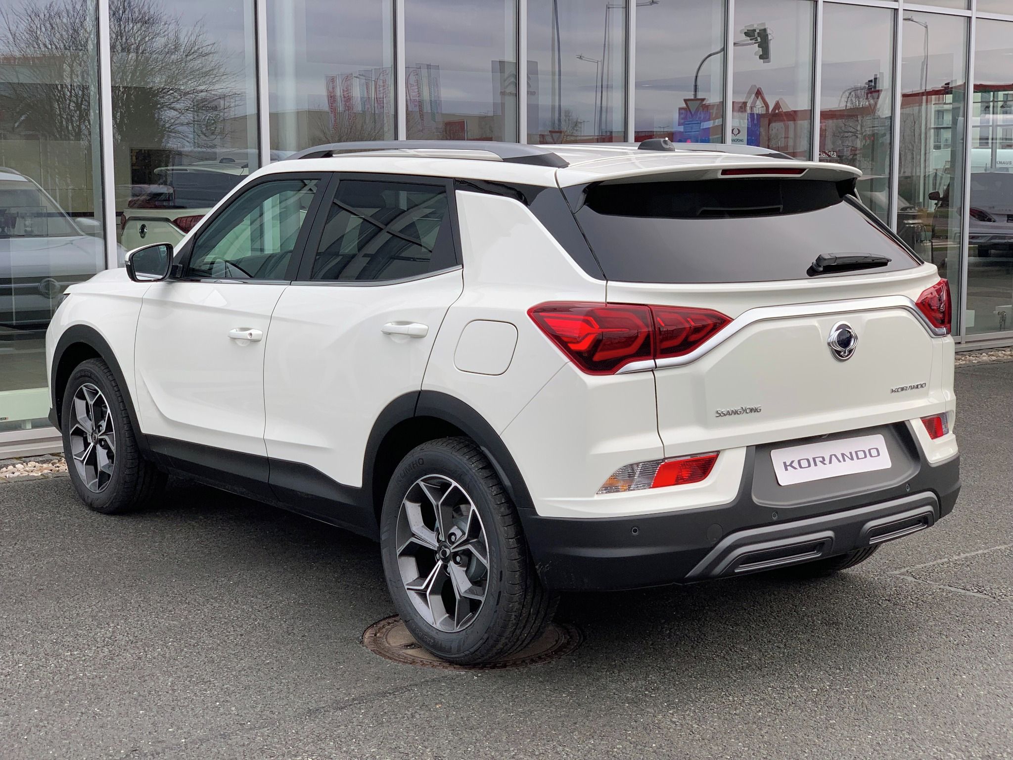 KGM Korando, 6AT; STYLE+; ACC; NAVI SKLADEM - fotka 4