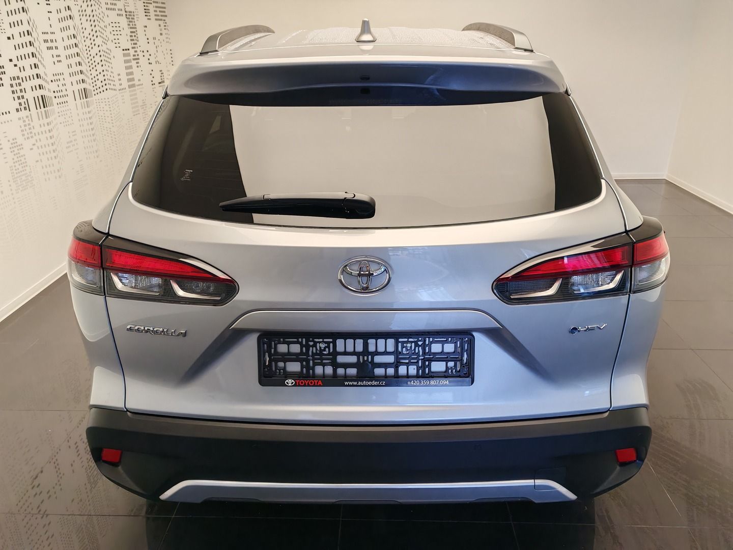 Toyota Corolla Cross, Executive  2.0L HEV 0 - 1 CVT - fotka 5
