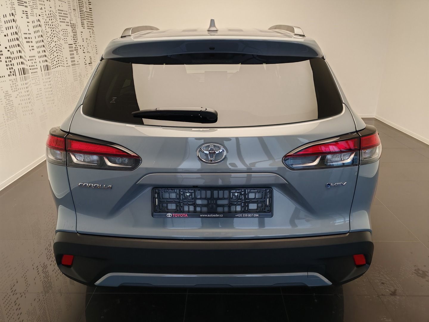 Toyota Corolla Cross, 2,0 Hybrid Executive - fotka 5