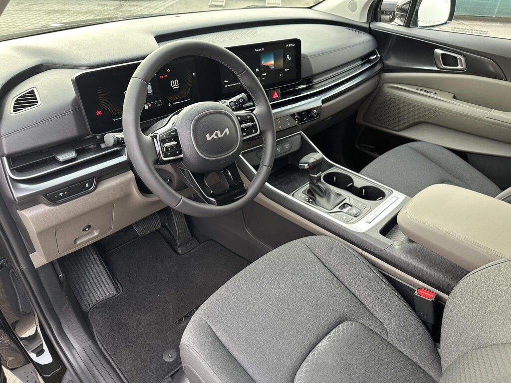 Kia Carnival, 8P LX+ 3,5 GDi V6 4x2 8AT - fotka 4