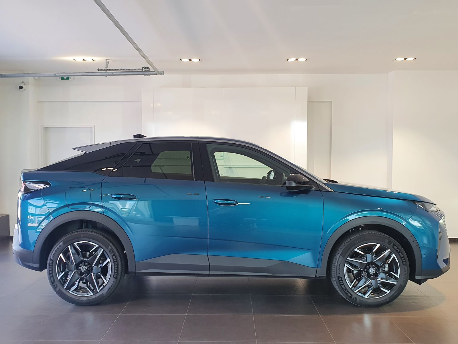 Peugeot 3008, ALLURE Hybrid 145 e-DCS6 - fotka 5