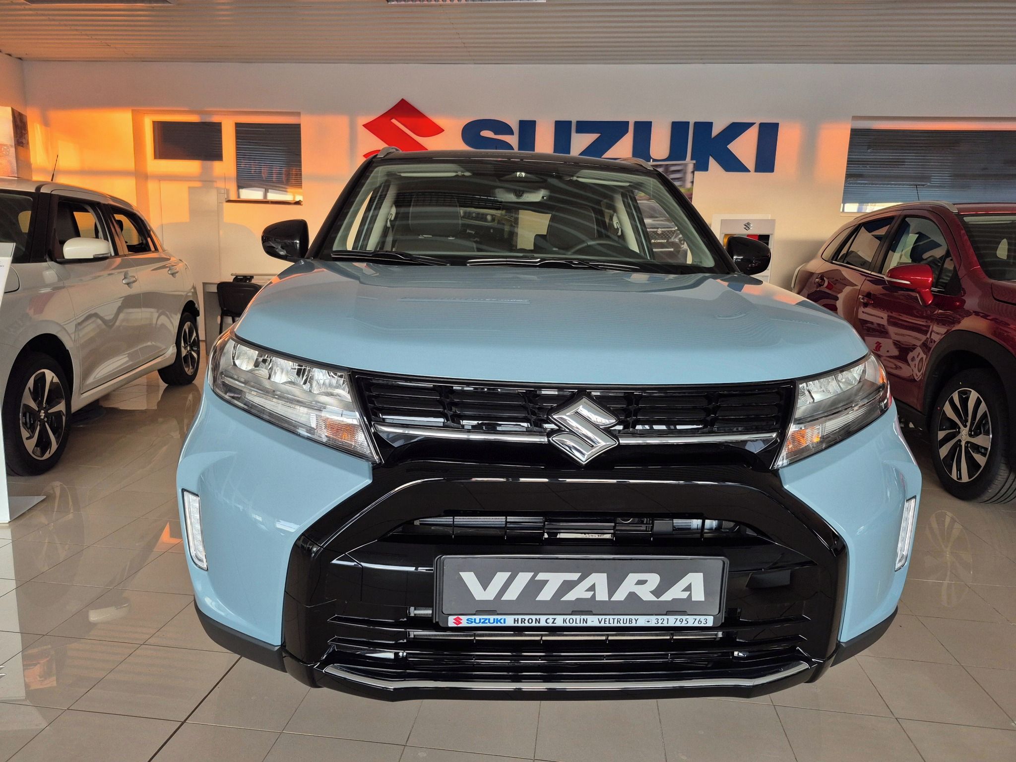 Suzuki Vitara, 1,4 Premium + SADA KOL - fotka 3