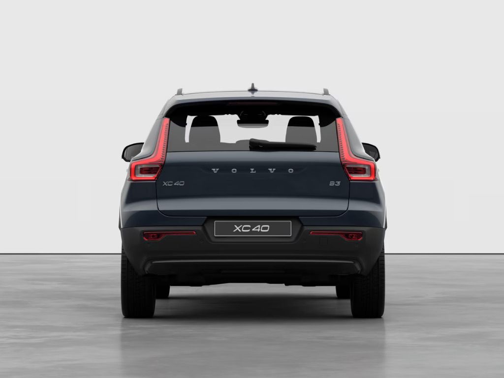 Volvo XC40, PLUS DARK B3 FWD 120kW - fotka 4